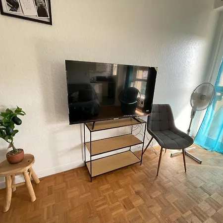 L'émeraude Gare Un à Part Metz