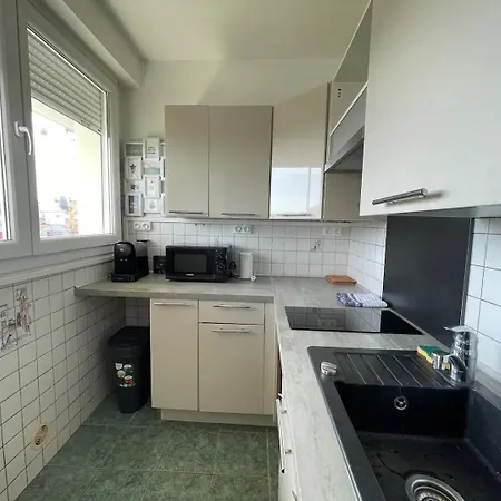 L'émeraude Gare Un à Part * Metz