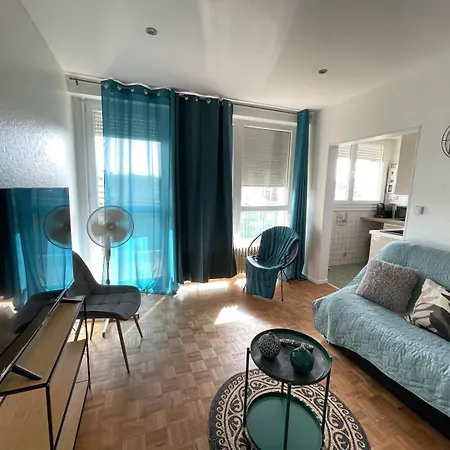 L'émeraude Gare Un à Part Metz